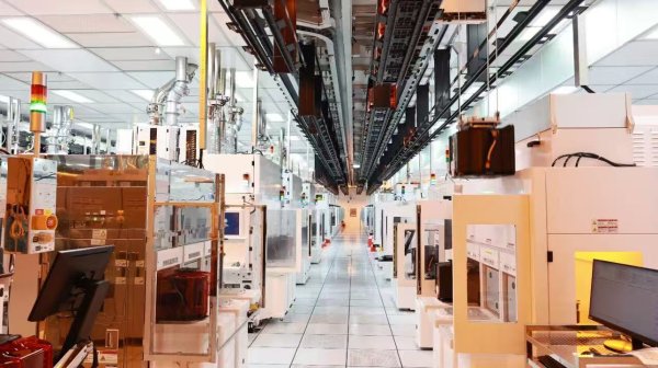 海通富配资 芯联集成连续五季正毛利增长，预计2025年全年营收超80亿元